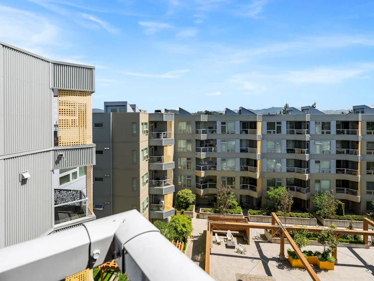 610-32828 Landeau Place, Abbotsford, BC, V2S 6S6 - 27