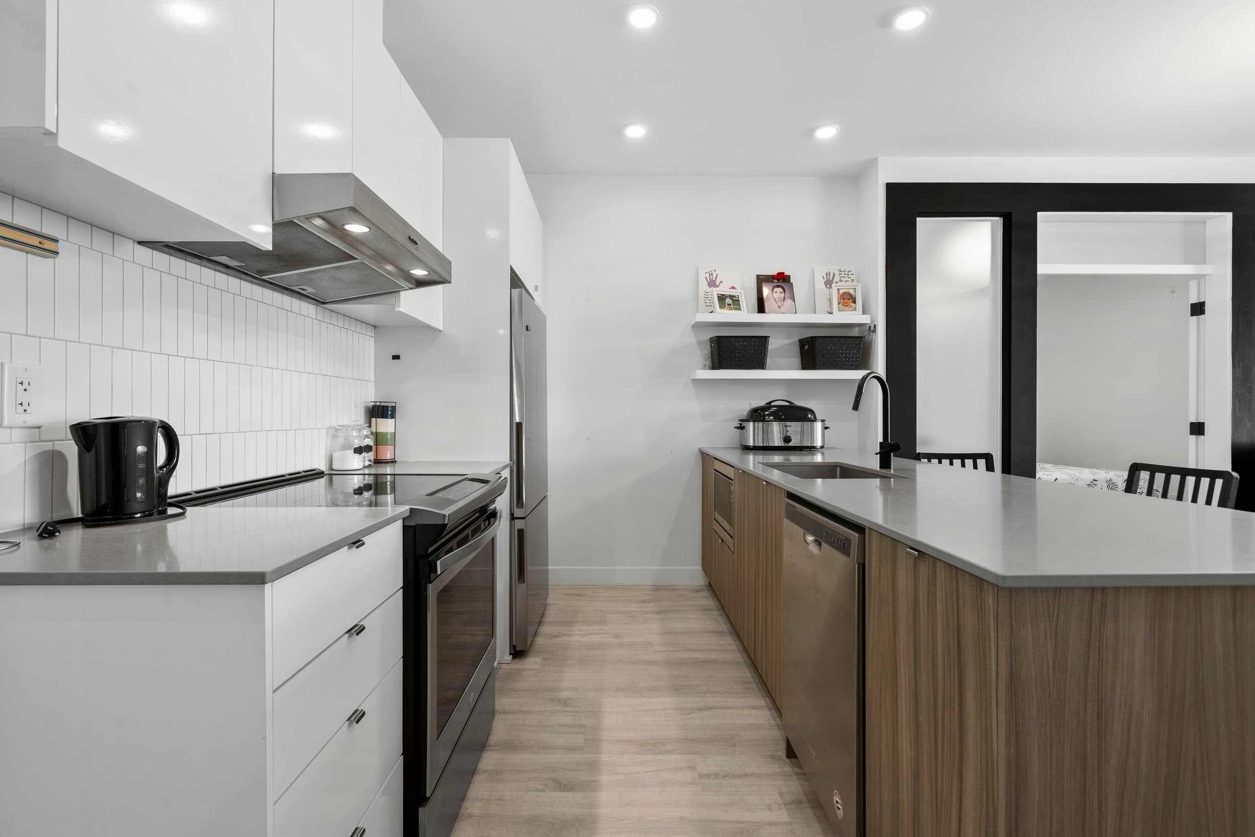 610-32828 Landeau Place - 5