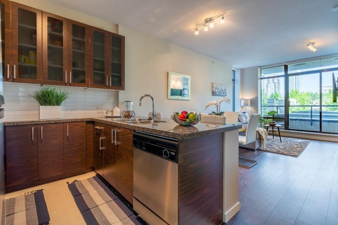 305-2345 Madison Avenue, Burnaby, BC, V5C 0B4 - 7