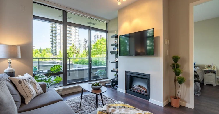 305-2345 Madison Avenue, Burnaby, BC, V5C 0B4 - 3