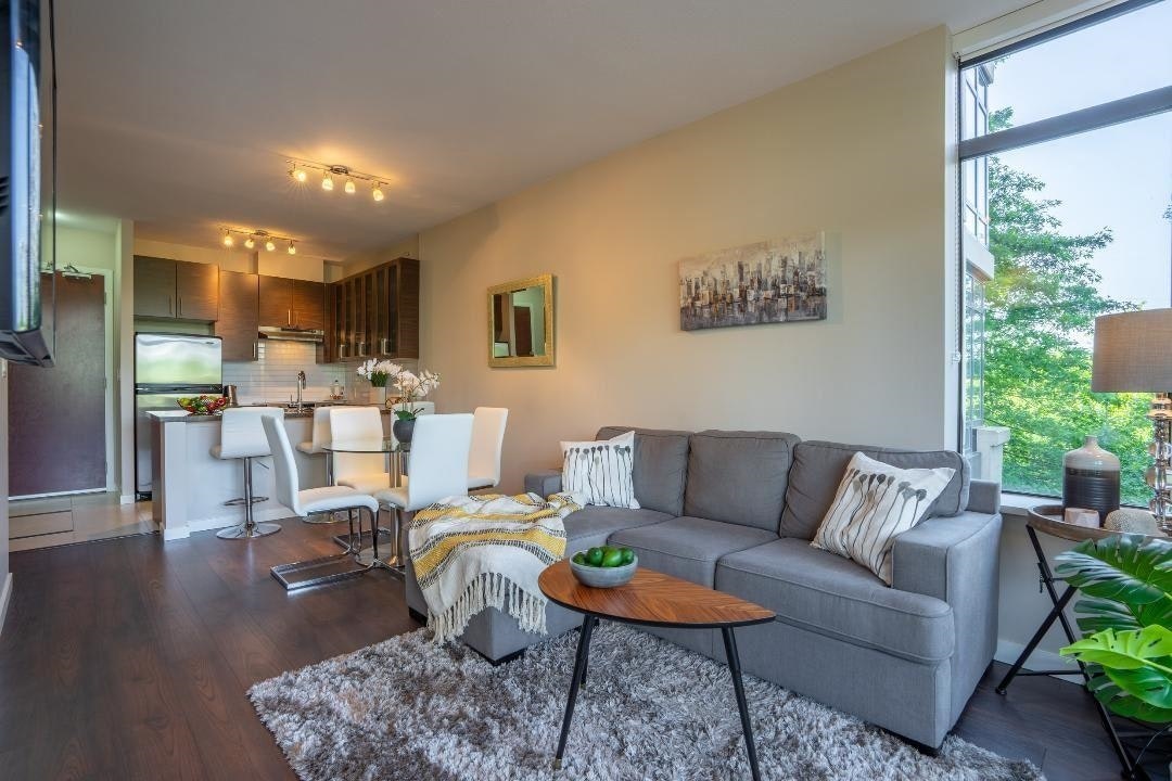 305-2345 Madison Avenue, Burnaby, BC, V5C 0B4