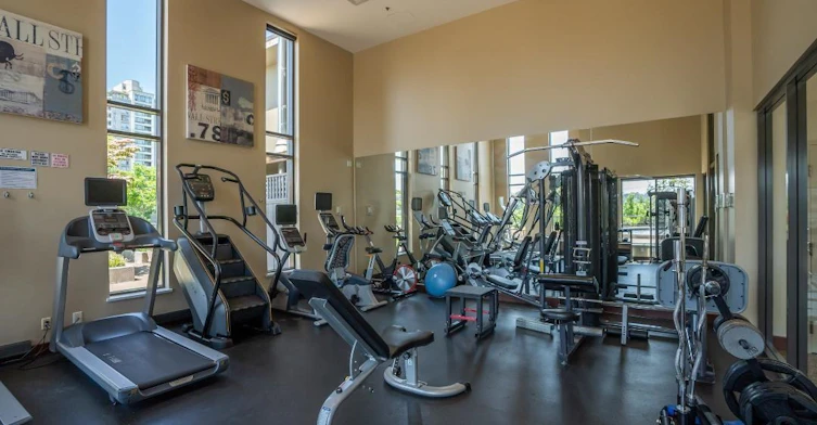 305-2345 Madison Avenue, Burnaby, BC, V5C 0B4 - 13