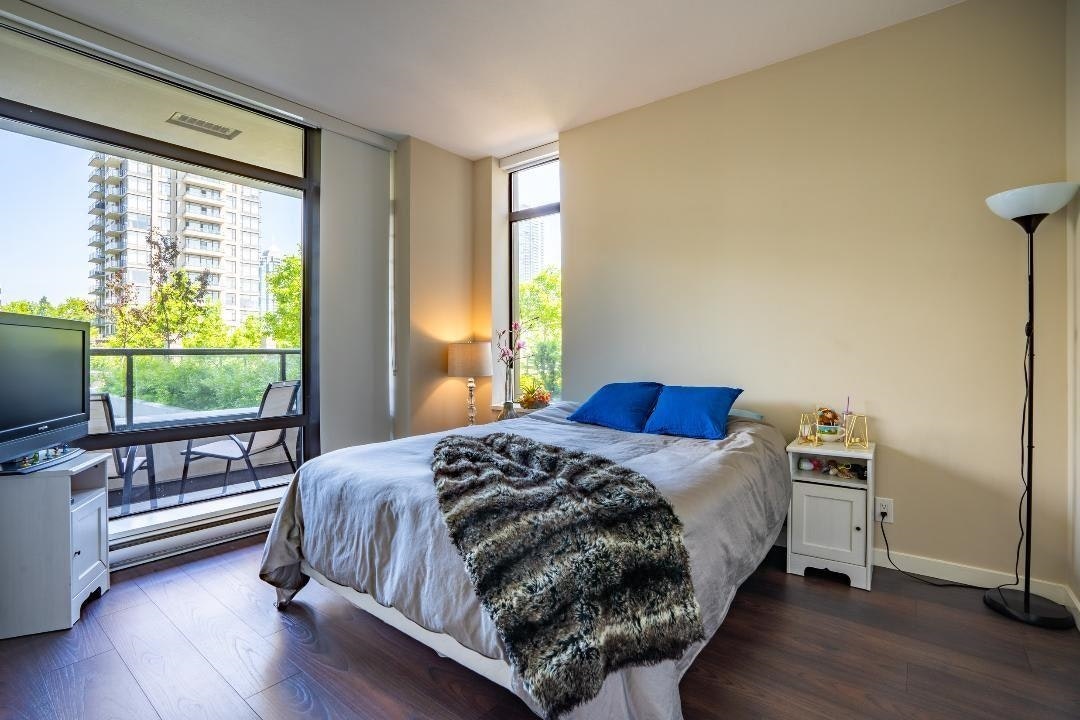 305-2345 Madison Avenue, Burnaby, BC, V5C 0B4 - 9