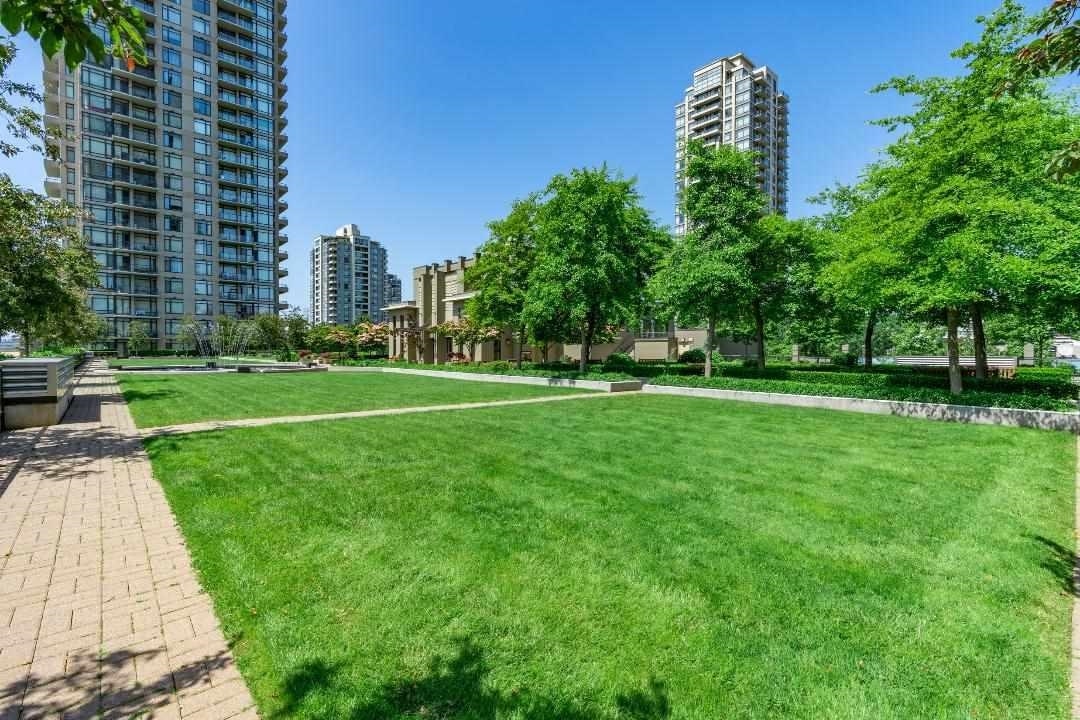 305-2345 Madison Avenue, Burnaby, BC, V5C 0B4 - 17