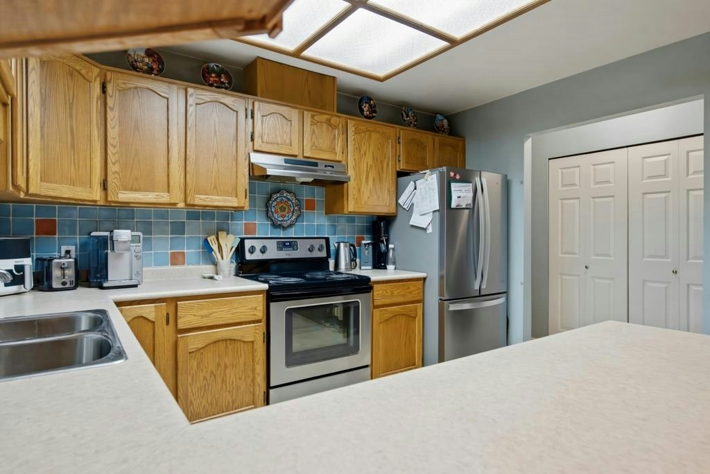 7-18960 Advent Road, Pitt Meadows, BC, V3Y 2G4 - 12