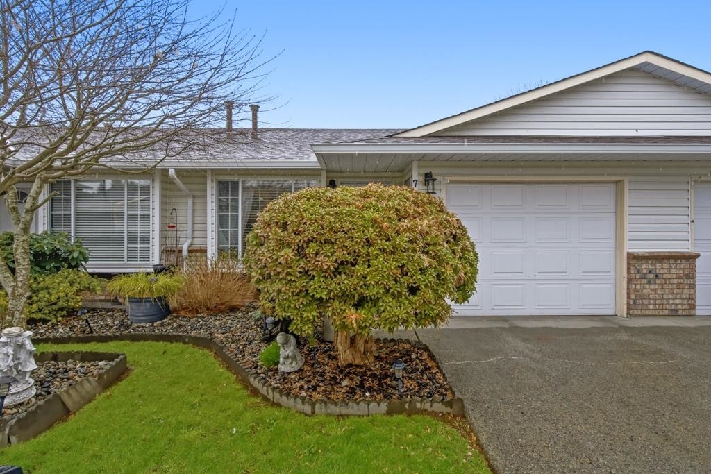 7-18960 Advent Road, Pitt Meadows, BC, V3Y 2G4