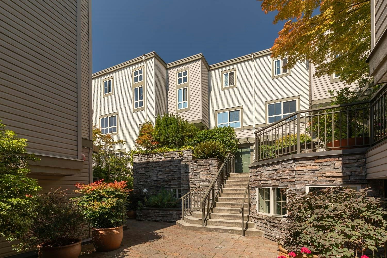 34-2375 W Broadway, Vancouver, BC, V6K 2E6
