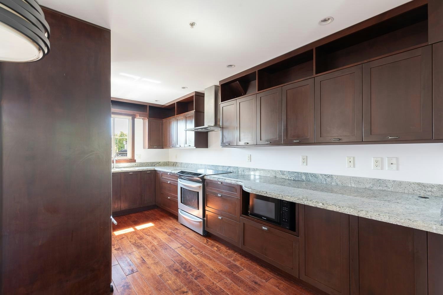 34-2375 W Broadway, Vancouver, BC, V6K 2E6 - 10