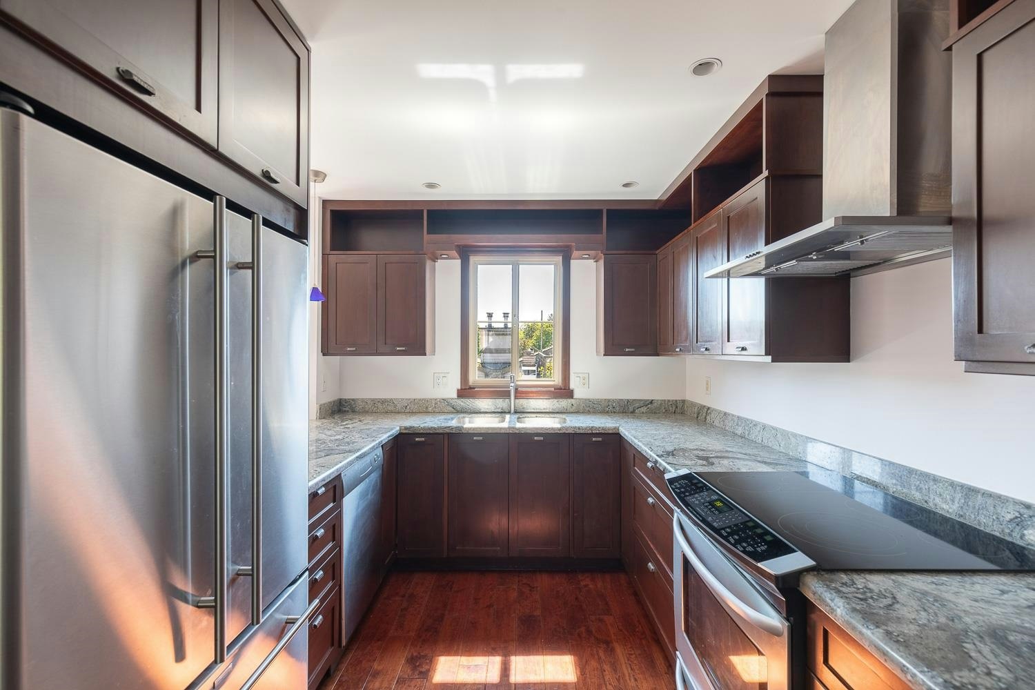 34-2375 W Broadway, Vancouver, BC, V6K 2E6 - 12