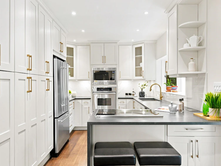 4245 Nautilus Close, Vancouver, BC, V6R 4L1 - 5