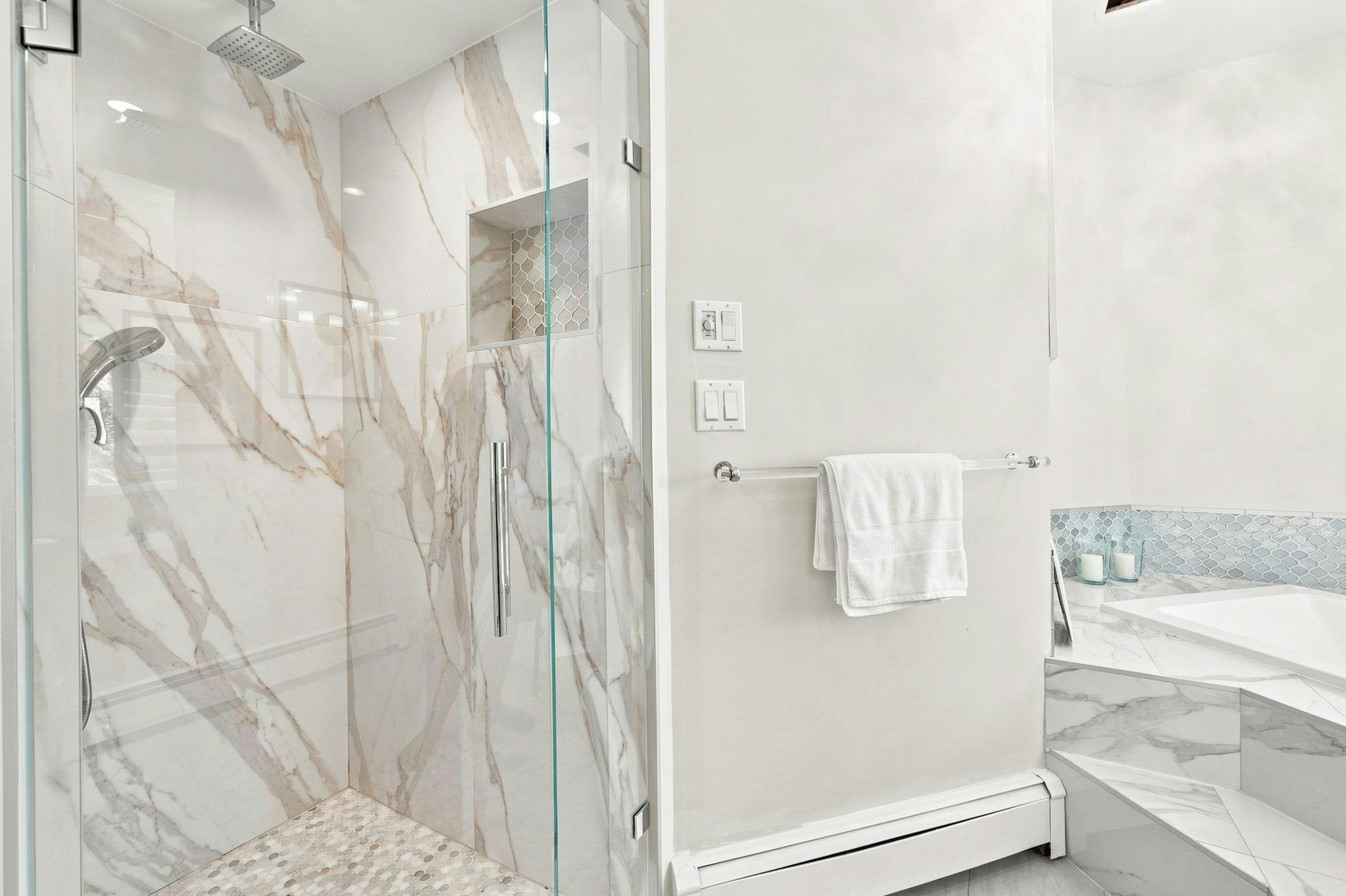 4245 Nautilus Close, Vancouver, BC, V6R 4L1 - 23