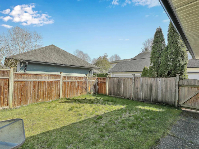 19590 Shingle Bolt Crescent, Pitt Meadows, BC, V3Y 2W7 - 13