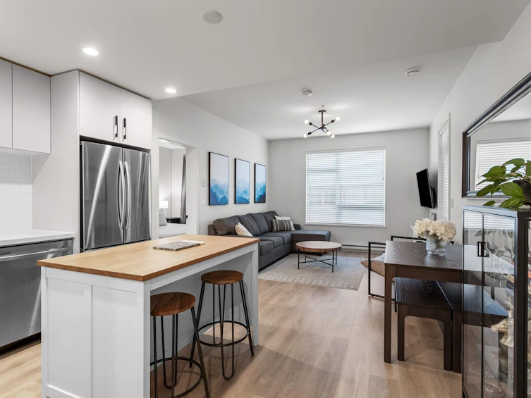 301-3018 St George Street, Port Moody, BC, V3H 2H7 - 6