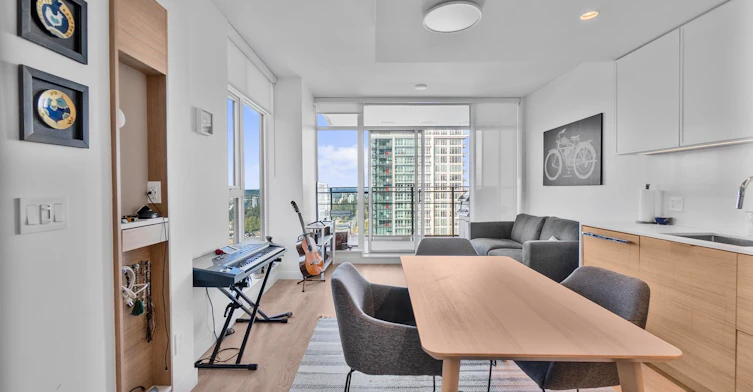 1806-1045 Austin Avenue, Coquitlam, BC, V3K 0G9 - 2