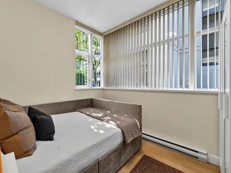 TH5-2088 Madison Avenue, Burnaby, BC, V5C 6T5 - 13