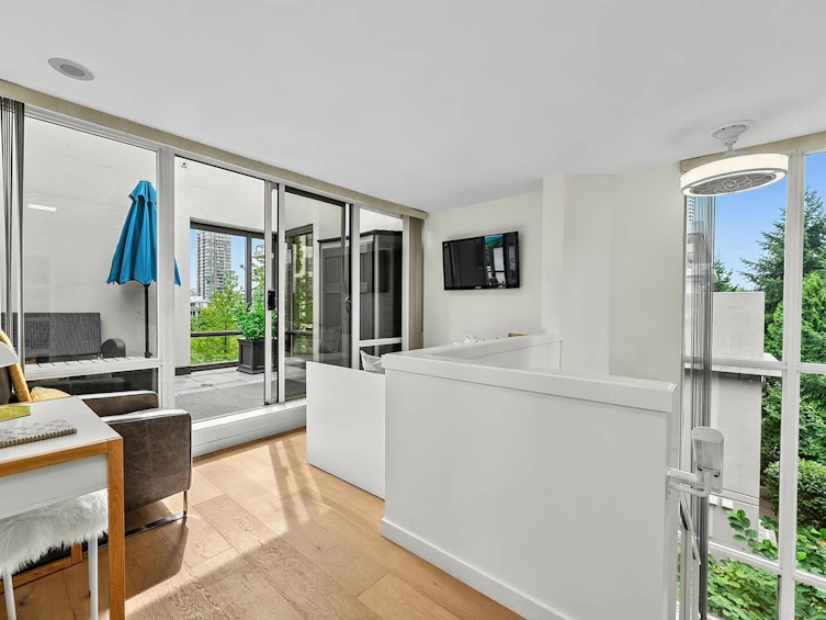 TH5-2088 Madison Avenue, Burnaby, BC, V5C 6T5 - 24