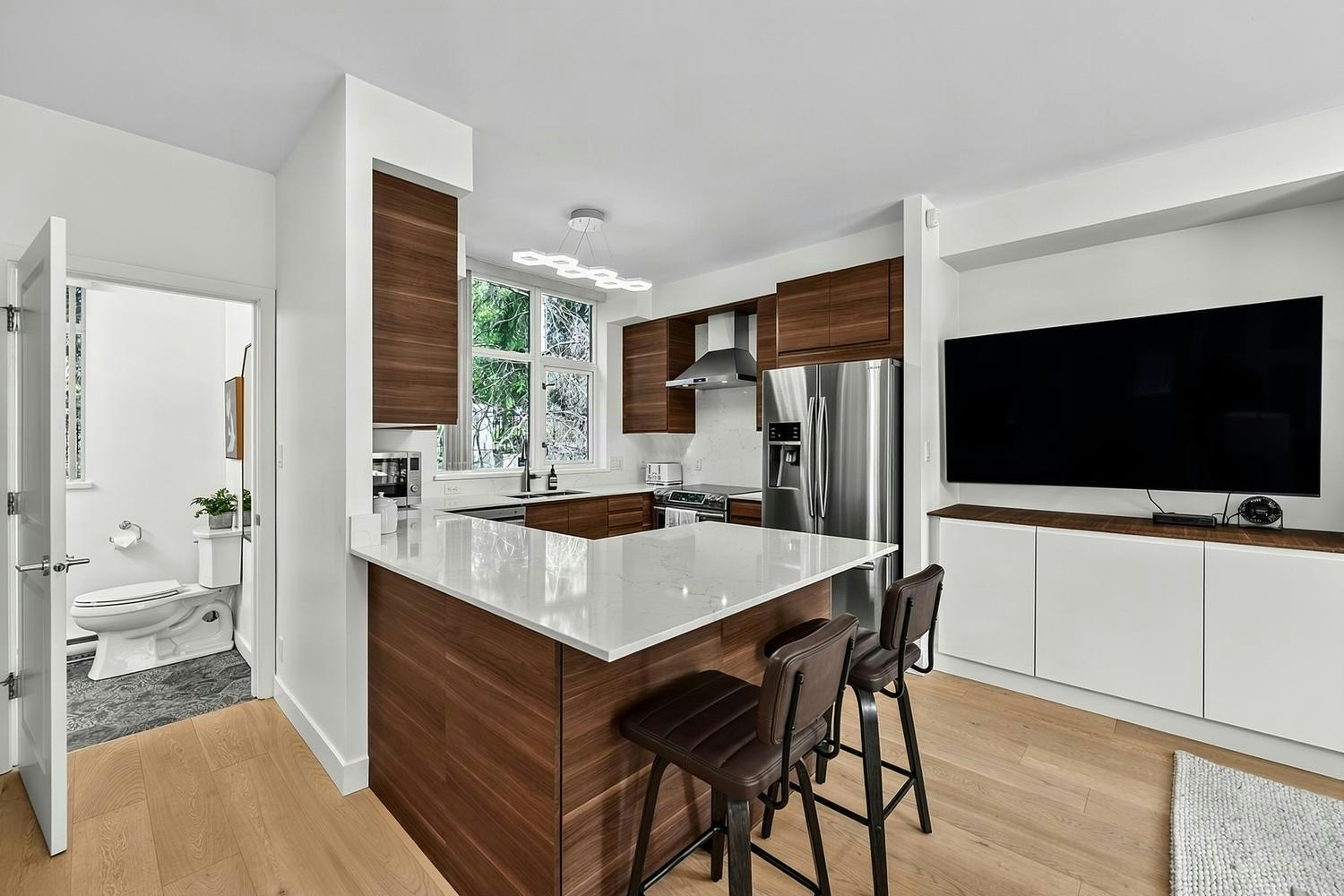 TH5-2088 Madison Avenue, Burnaby, BC, V5C 6T5 - 9