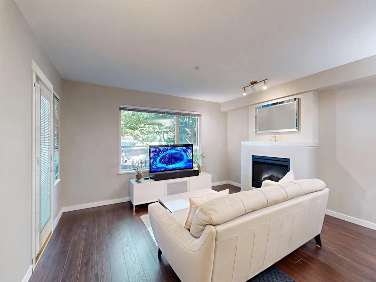 207-4783 Dawson Street, Burnaby, BC, V5C 0A8 - 6