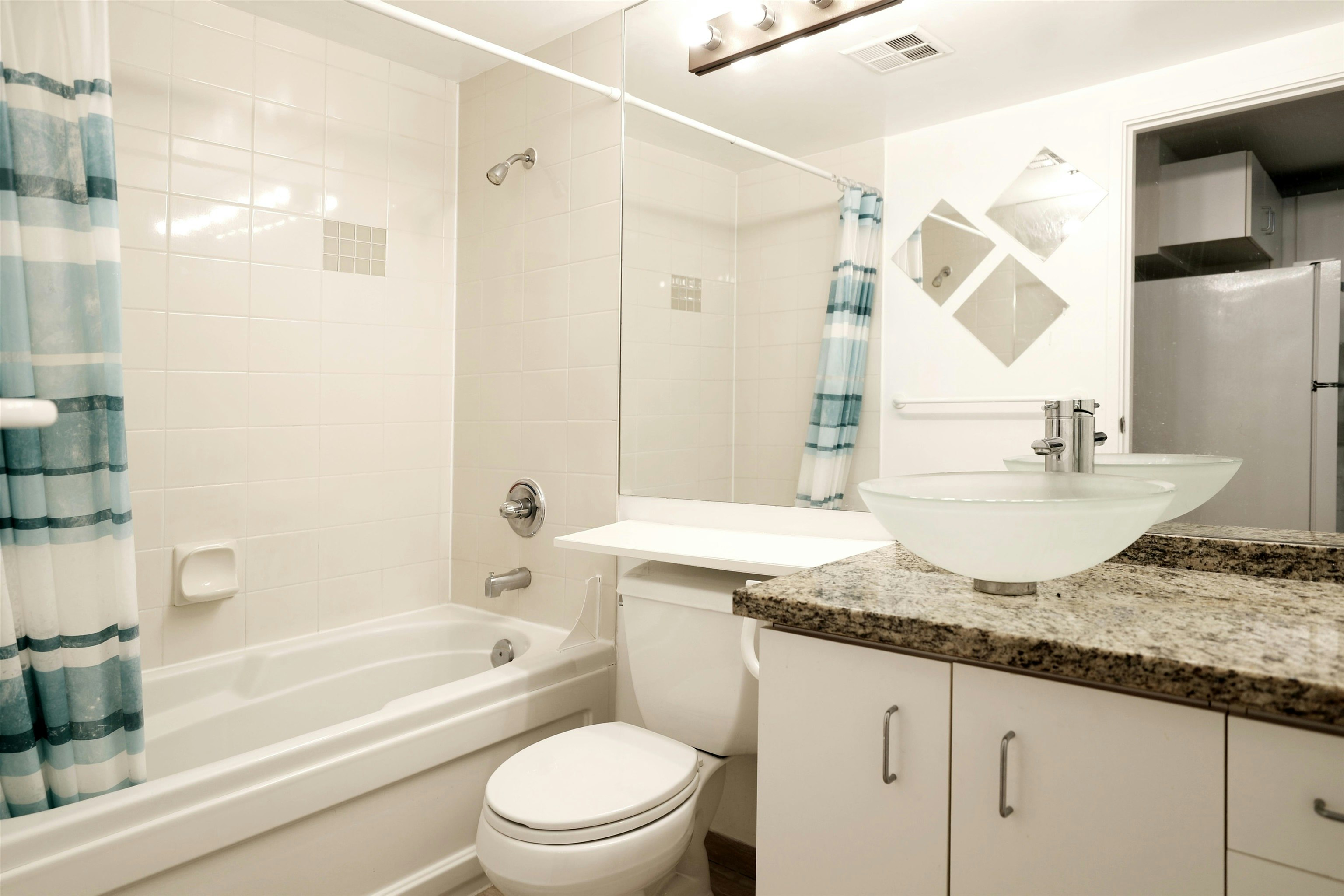 807-555 Jervis Street, Vancouver, BC, V6E 4N1 - 7