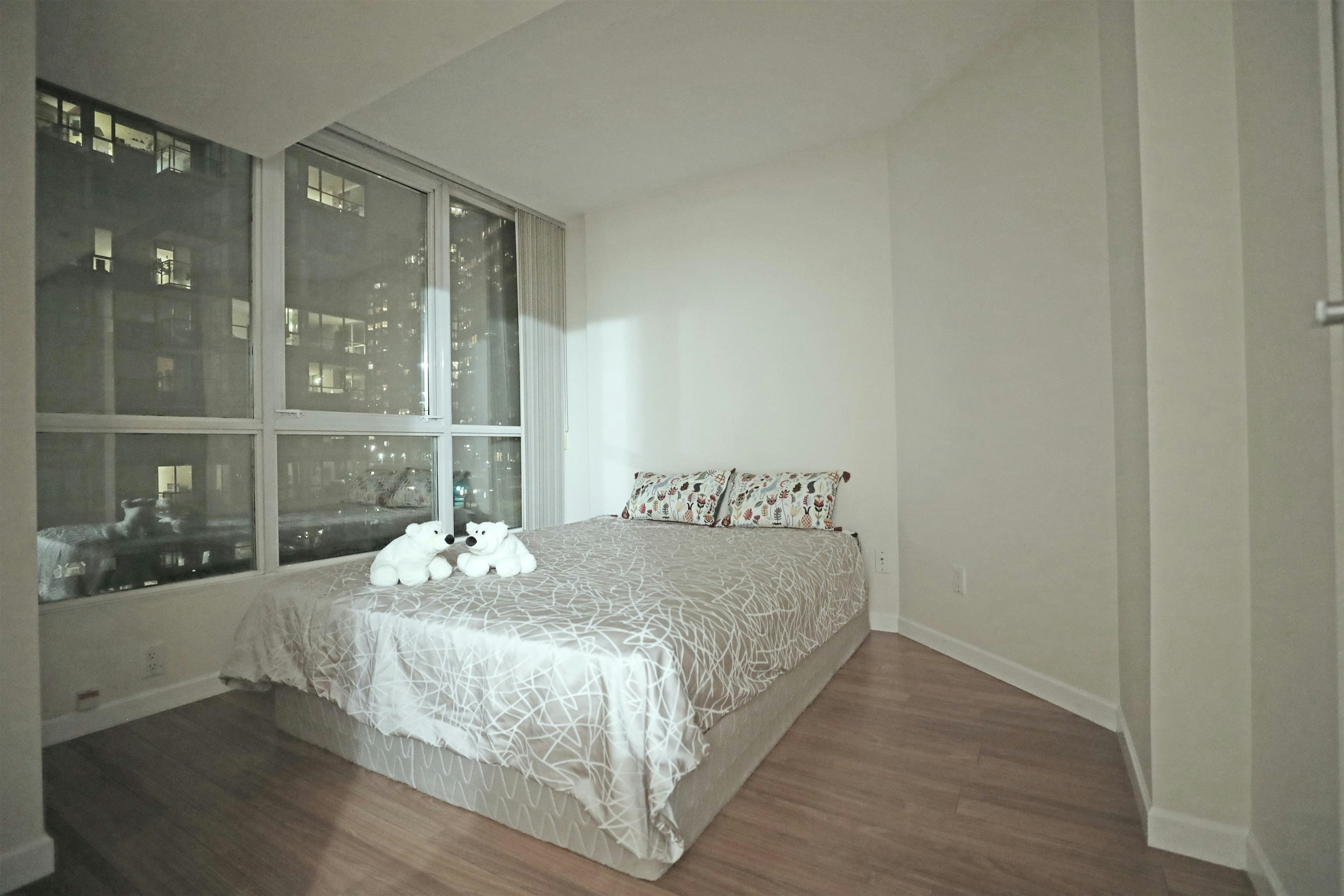 807-555 Jervis Street - 5