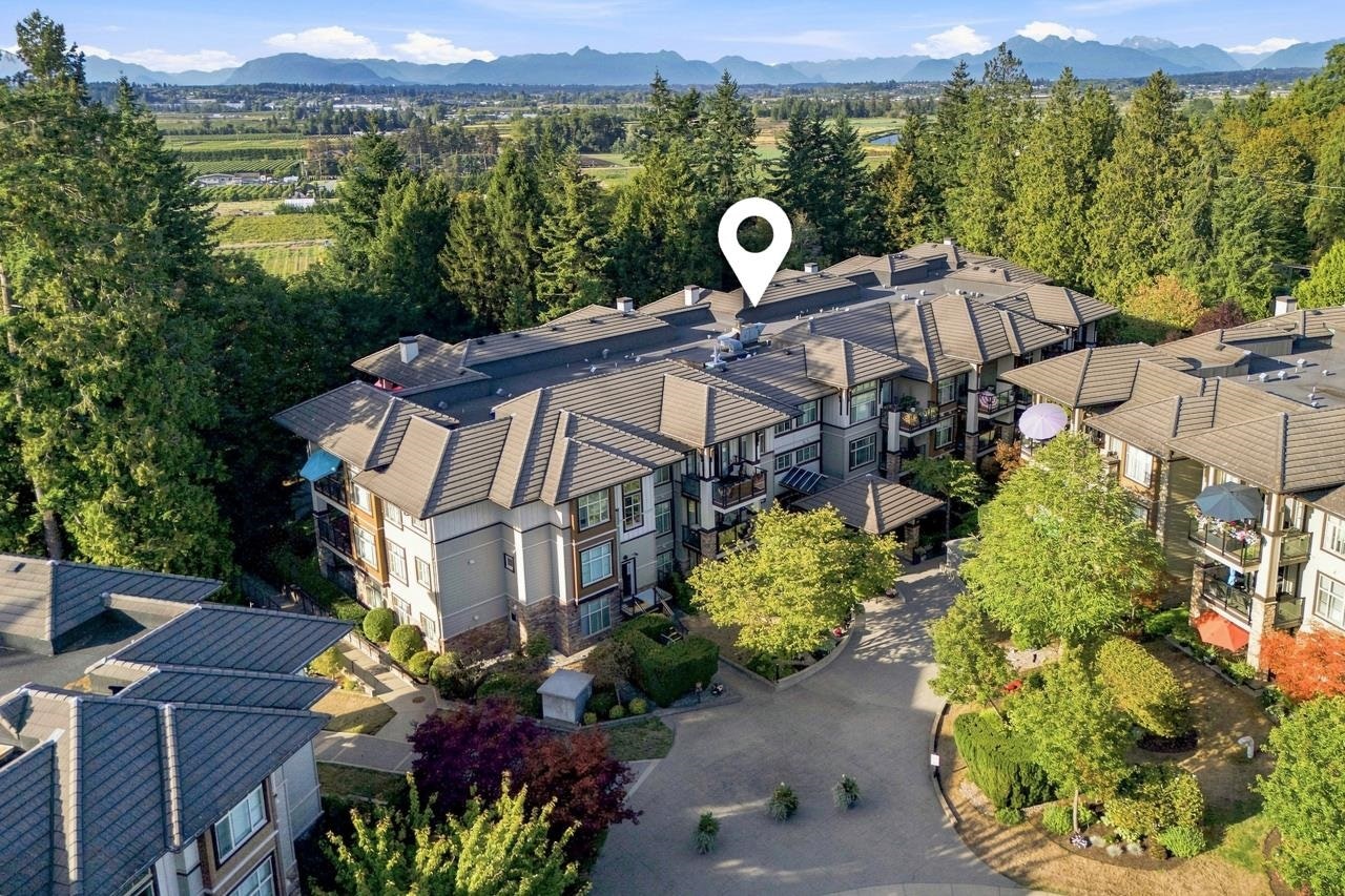 307-15175 36 Avenue, Surrey, BC, V3Z 4R3 - 37