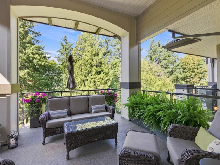 307-15175 36 Avenue, Surrey, BC, V3Z 4R3 - 2
