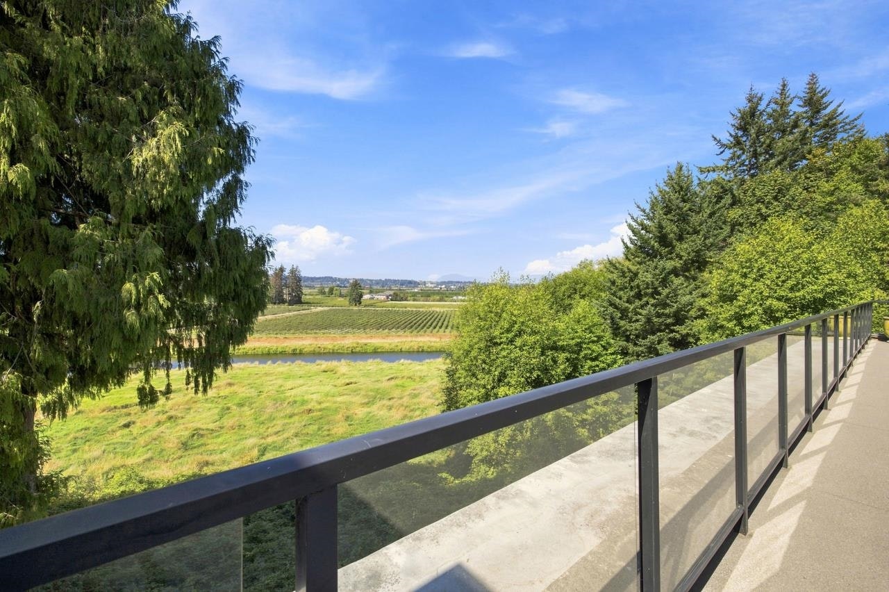 307-15175 36 Avenue, Surrey, BC, V3Z 4R3 - 29