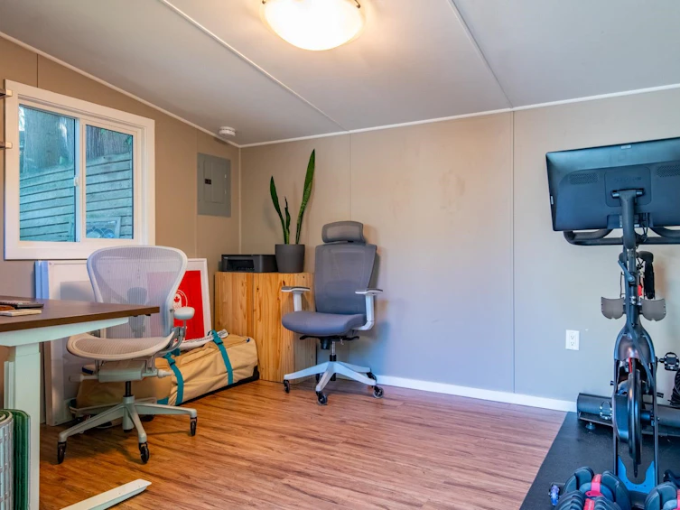 816 E 30th Avenue, Vancouver, BC, V5V 2W1 - 25