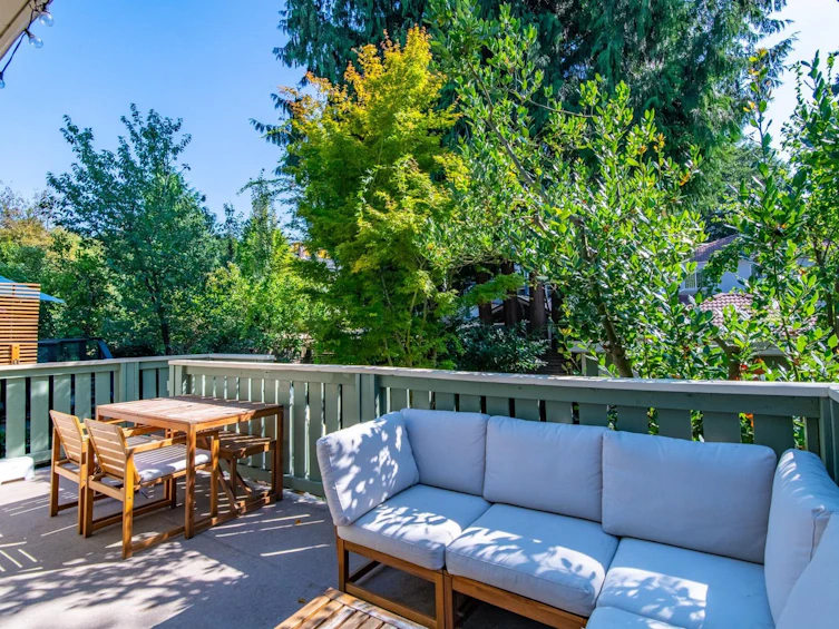 816 E 30th Avenue, Vancouver, BC, V5V 2W1 - 12