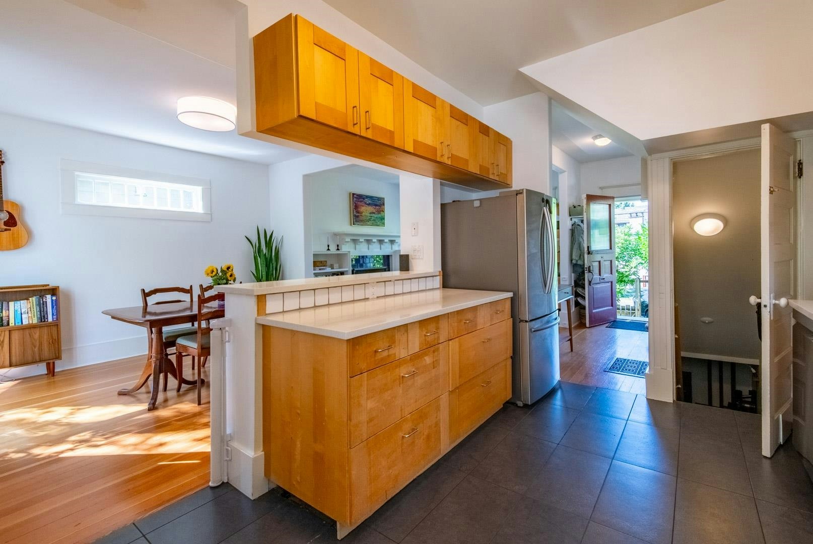 816 E 30th Avenue, Vancouver, BC, V5V 2W1 - 16