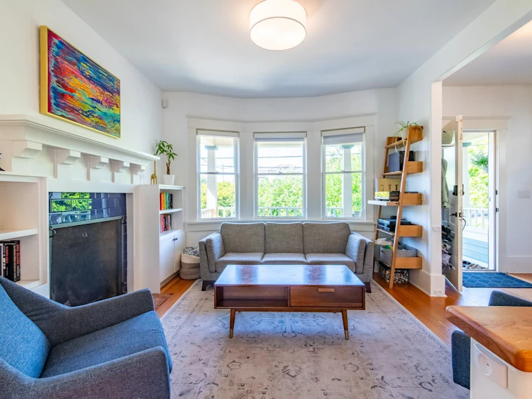 816 E 30th Avenue, Vancouver, BC, V5V 2W1 - 8