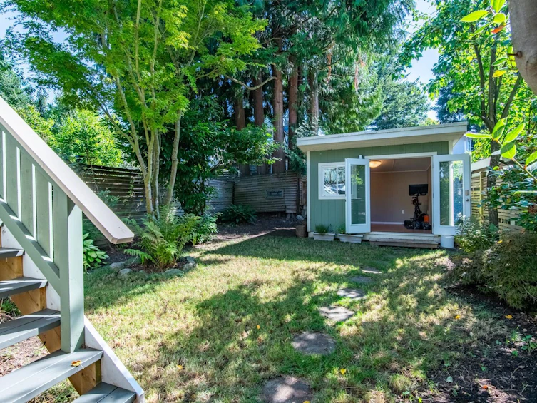 816 E 30th Avenue, Vancouver, BC, V5V 2W1 - 24
