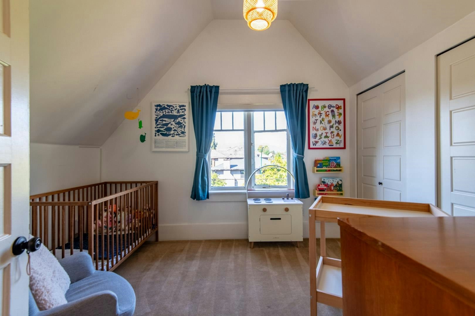 816 E 30th Avenue, Vancouver, BC, V5V 2W1 - 18