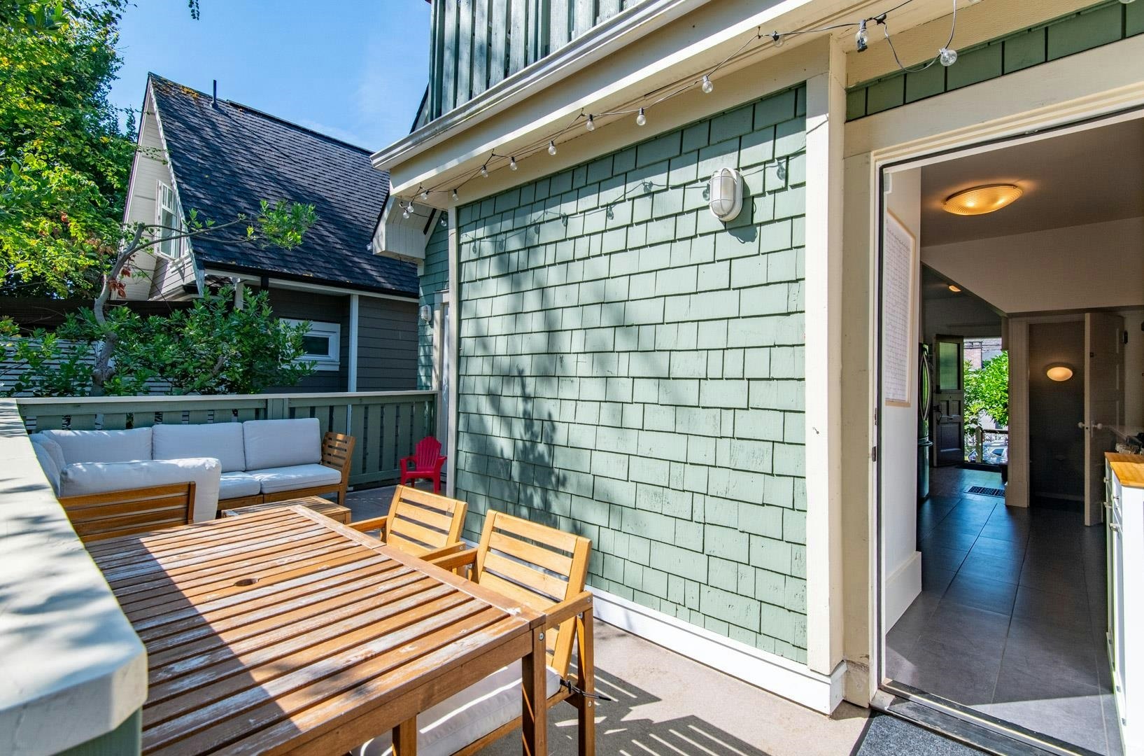 816 E 30th Avenue, Vancouver, BC, V5V 2W1 - 13