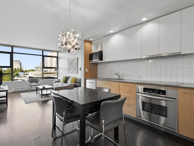701-2851 Heather Street - 5