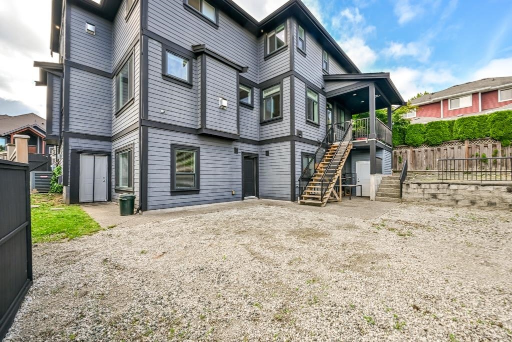 33861 Melburn Drive, Mission, BC, V2V 7S2 - 7