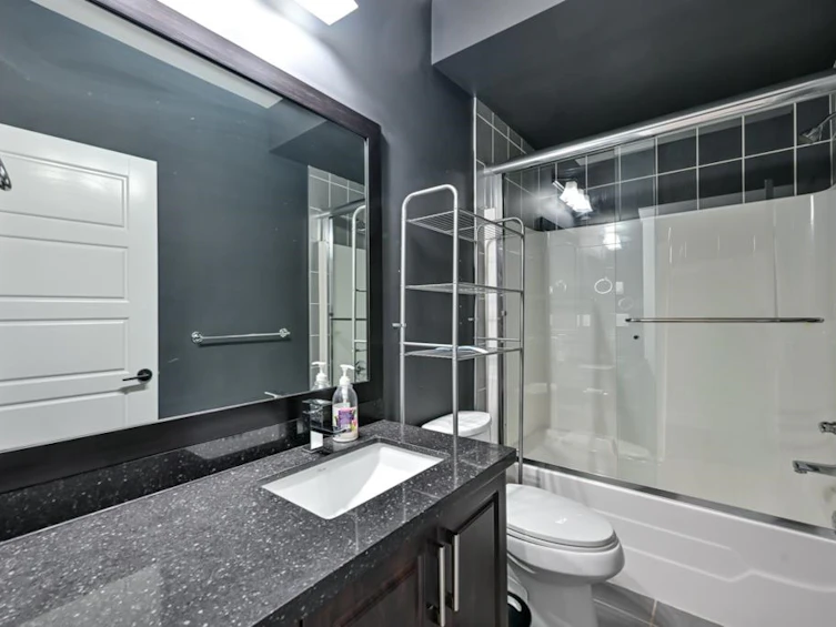 33861 Melburn Drive, Mission, BC, V2V 7S2 - 38