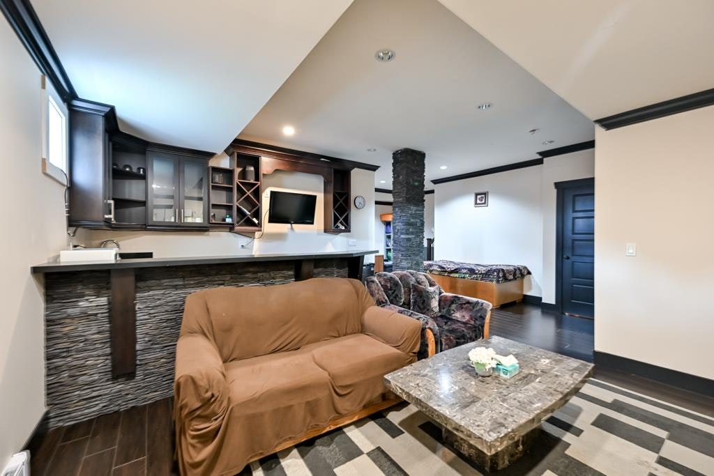 33861 Melburn Drive, Mission, BC, V2V 7S2 - 33