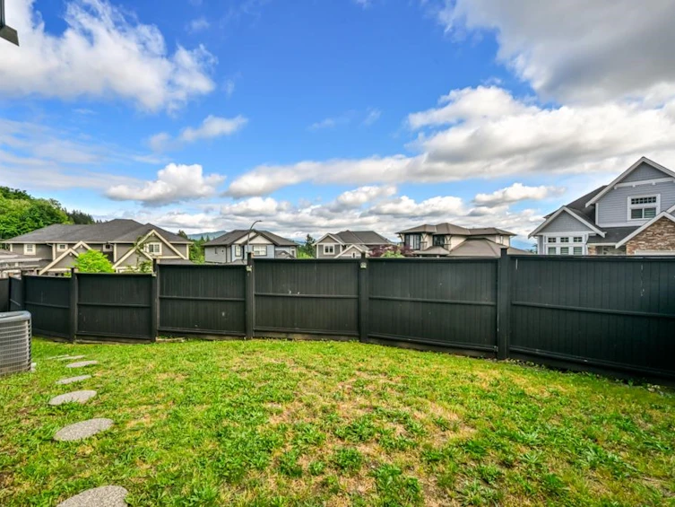 33861 Melburn Drive, Mission, BC, V2V 7S2 - 5