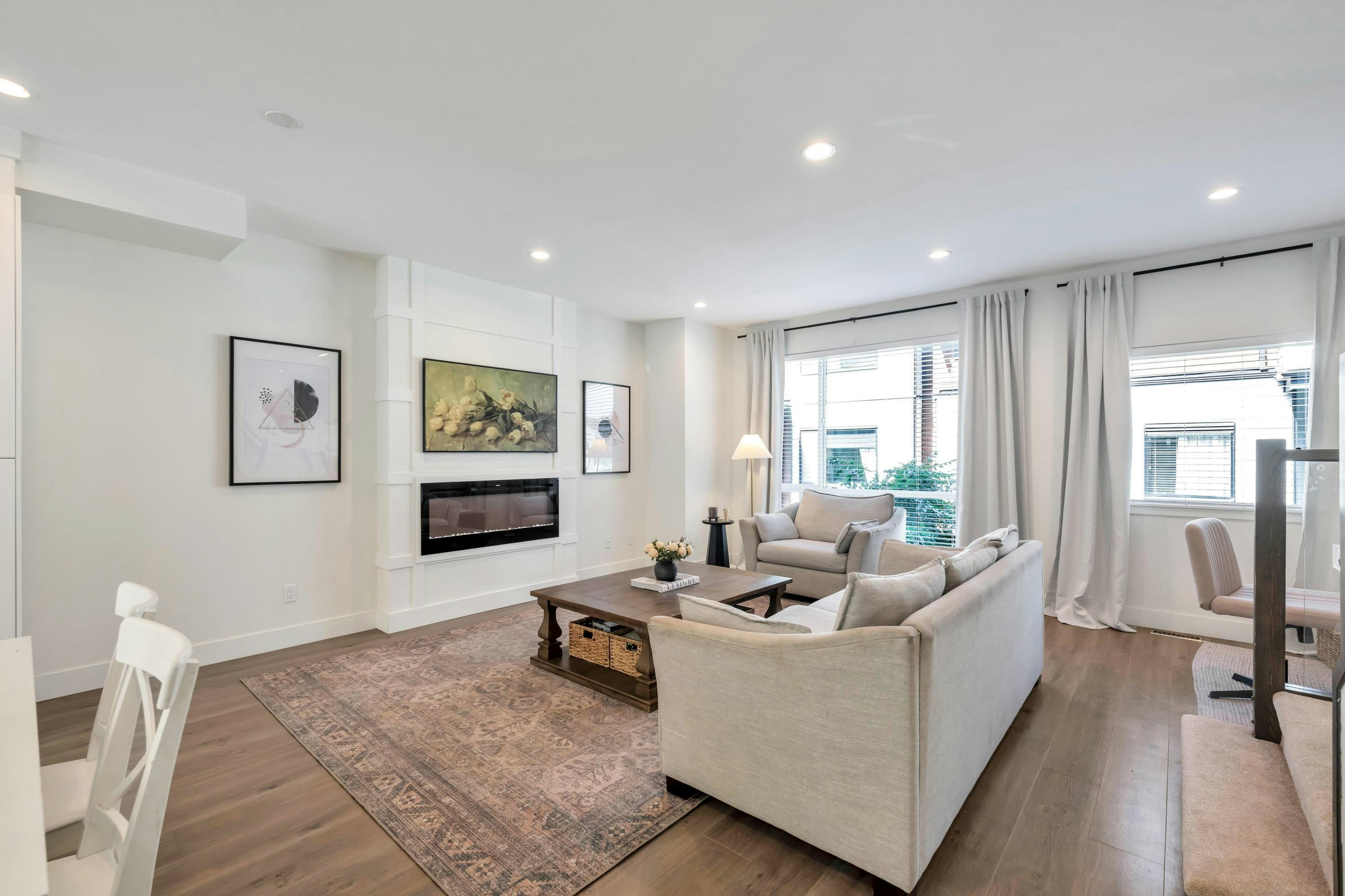 44-15688 28 Avenue - 4