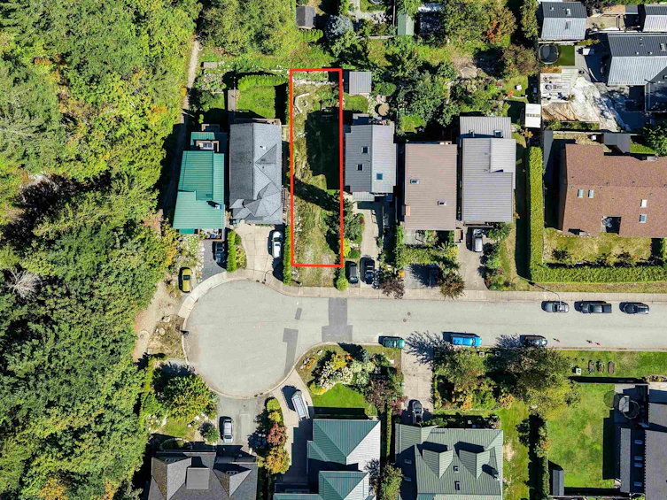 1014 Pennylane Place, Squamish, BC, V8B 0B5 - 2
