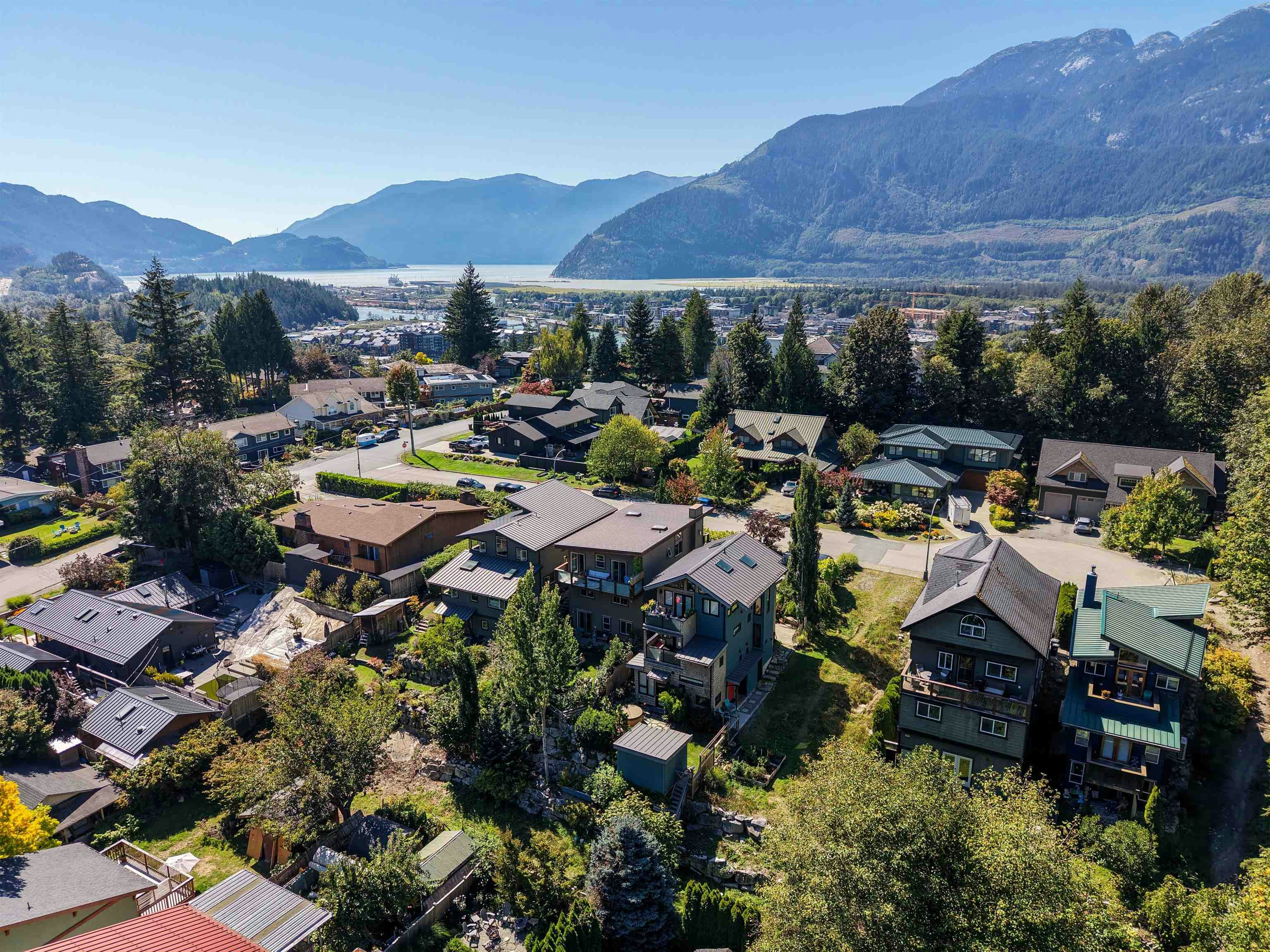 1014 Pennylane Place, Squamish, BC, V8B 0B5 - 14