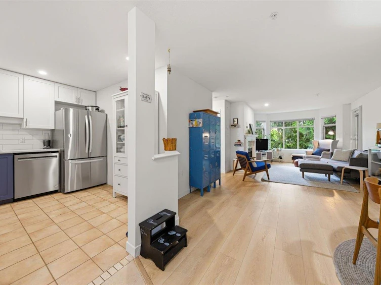 411-2059 Chesterfield Avenue, North Vancouver, BC, V7M 2P4 - 11
