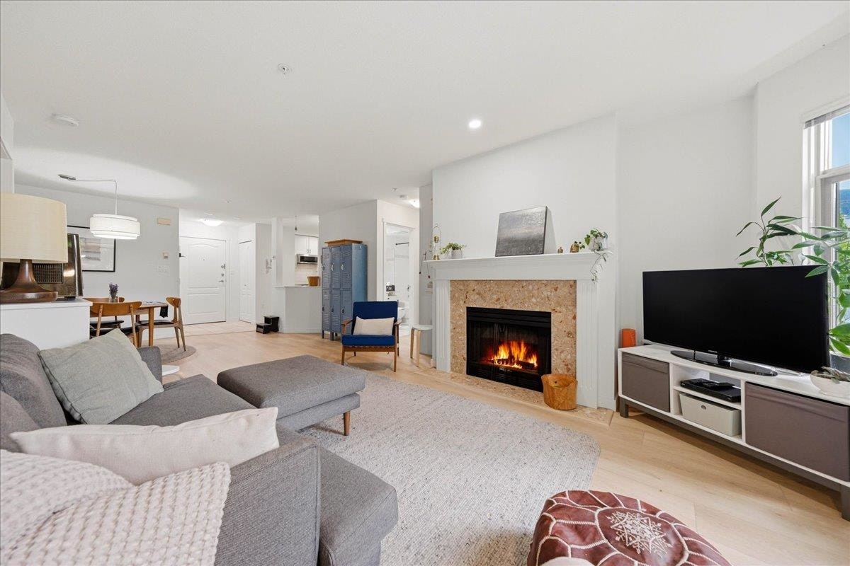 411-2059 Chesterfield Avenue, North Vancouver, BC, V7M 2P4 - 4