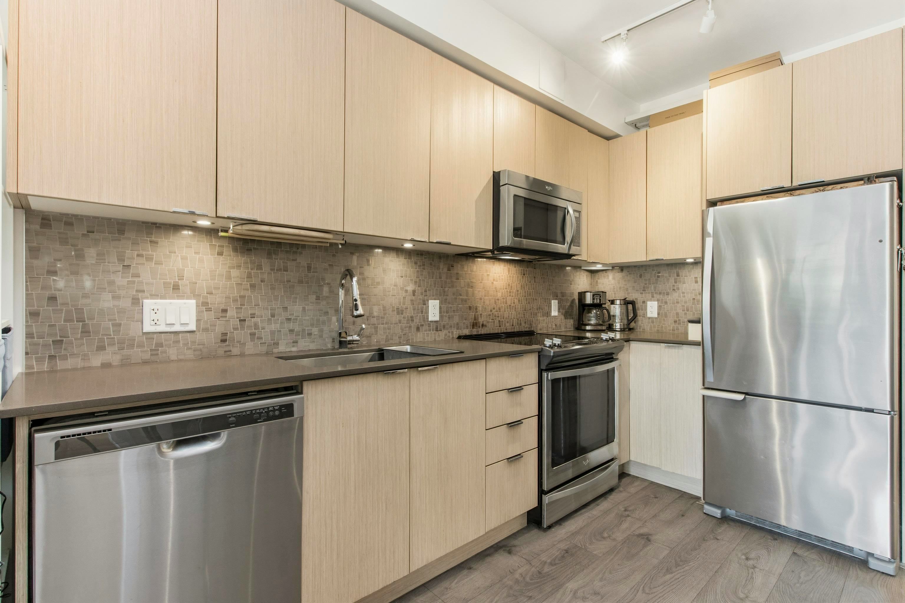 310-1150 Bailey Street - 5