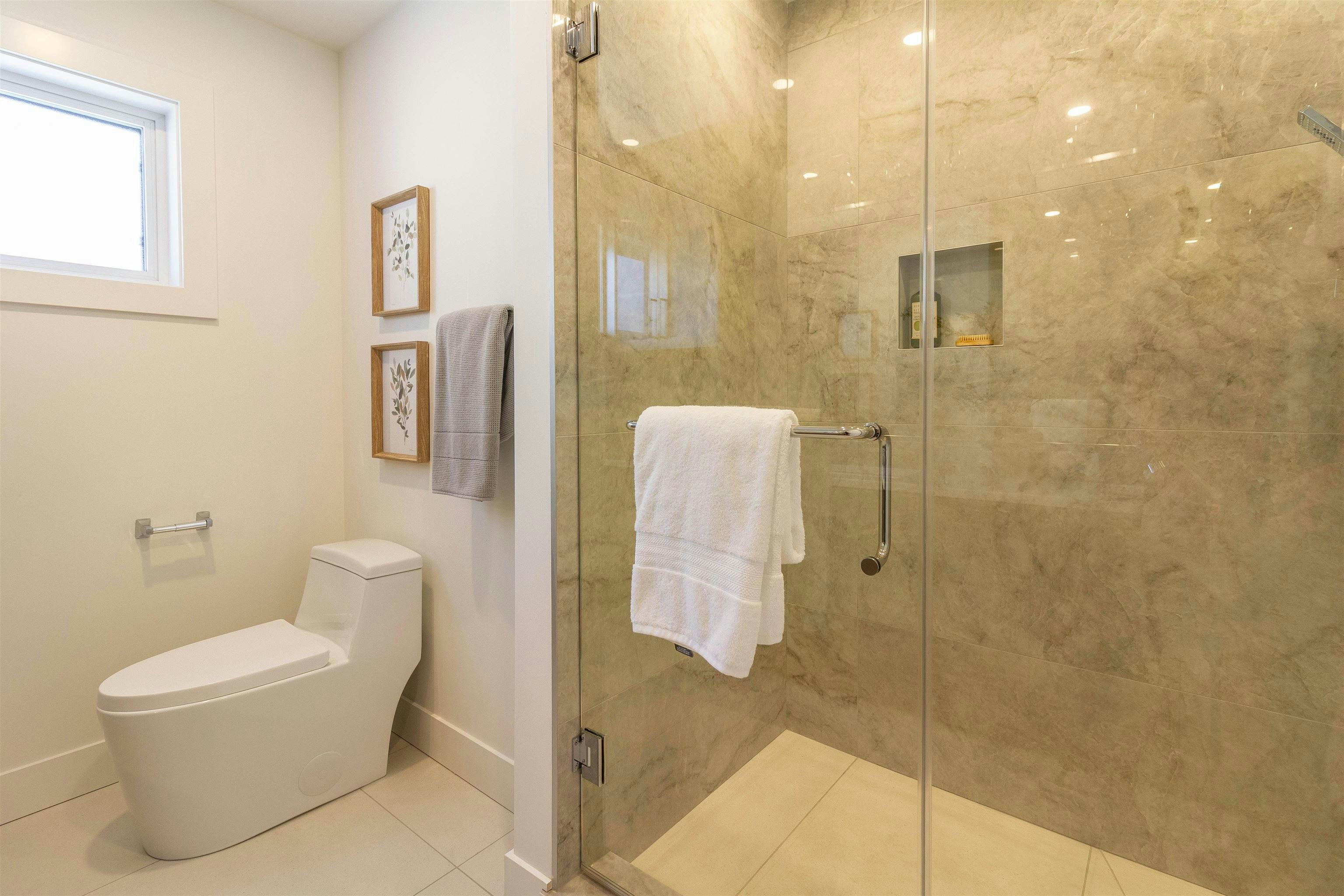 2256 Monashee Court, Coquitlam, BC, V3K 6P7 - 23