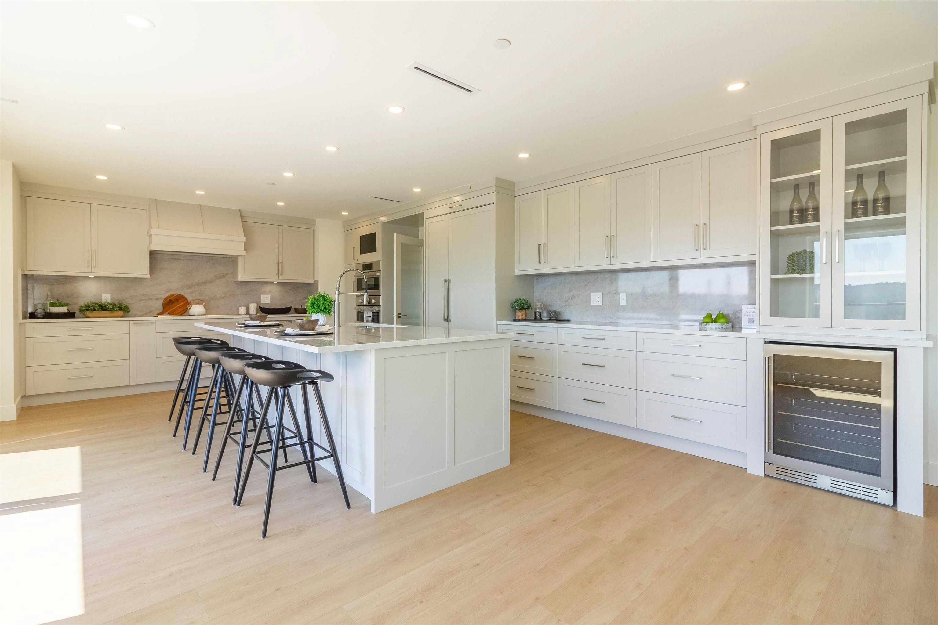 2256 Monashee Court, Coquitlam, BC, V3K 6P7 - 7