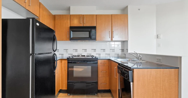 1010-501 Pacific Street, Vancouver, BC, V6Z 2X6 - 9