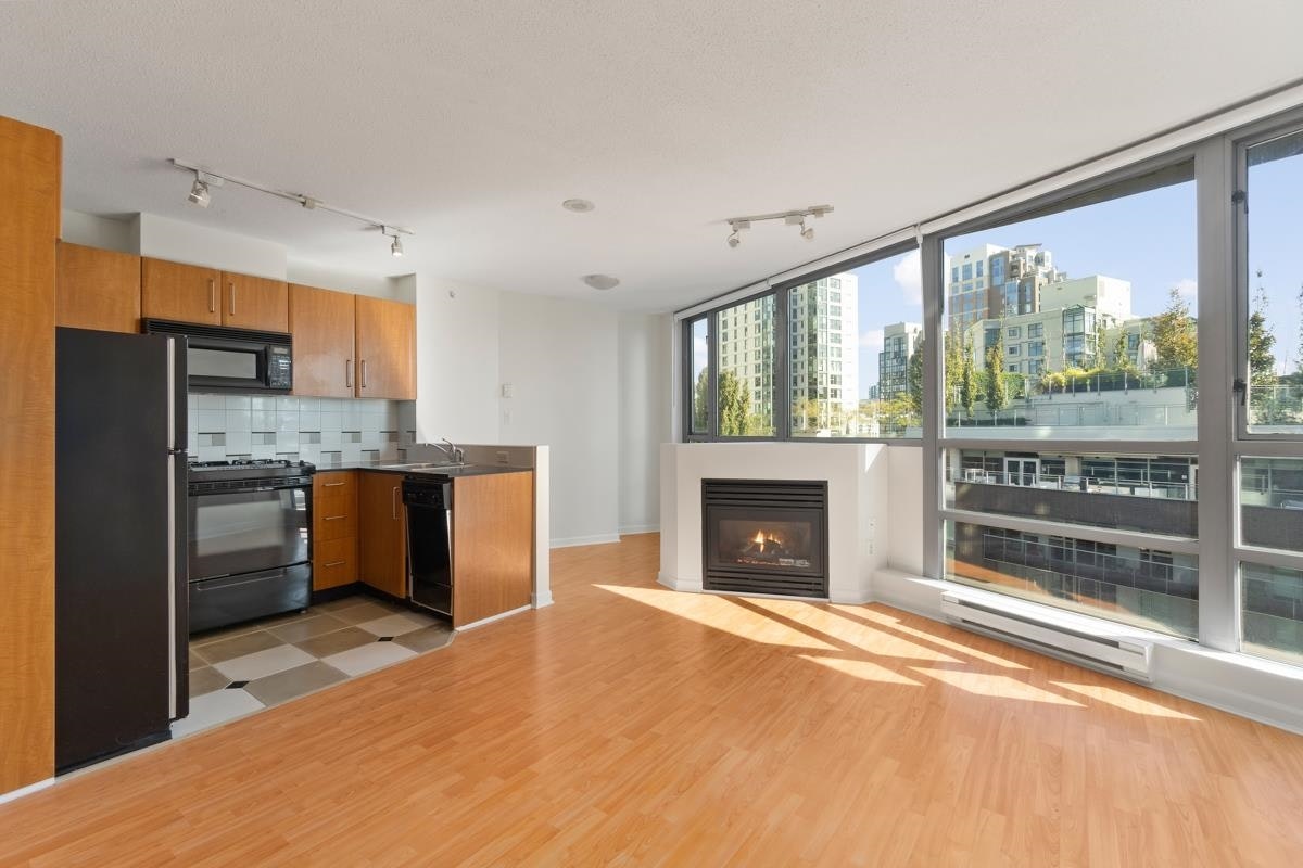 1010-501 Pacific Street, Vancouver, BC, V6Z 2X6 - 4