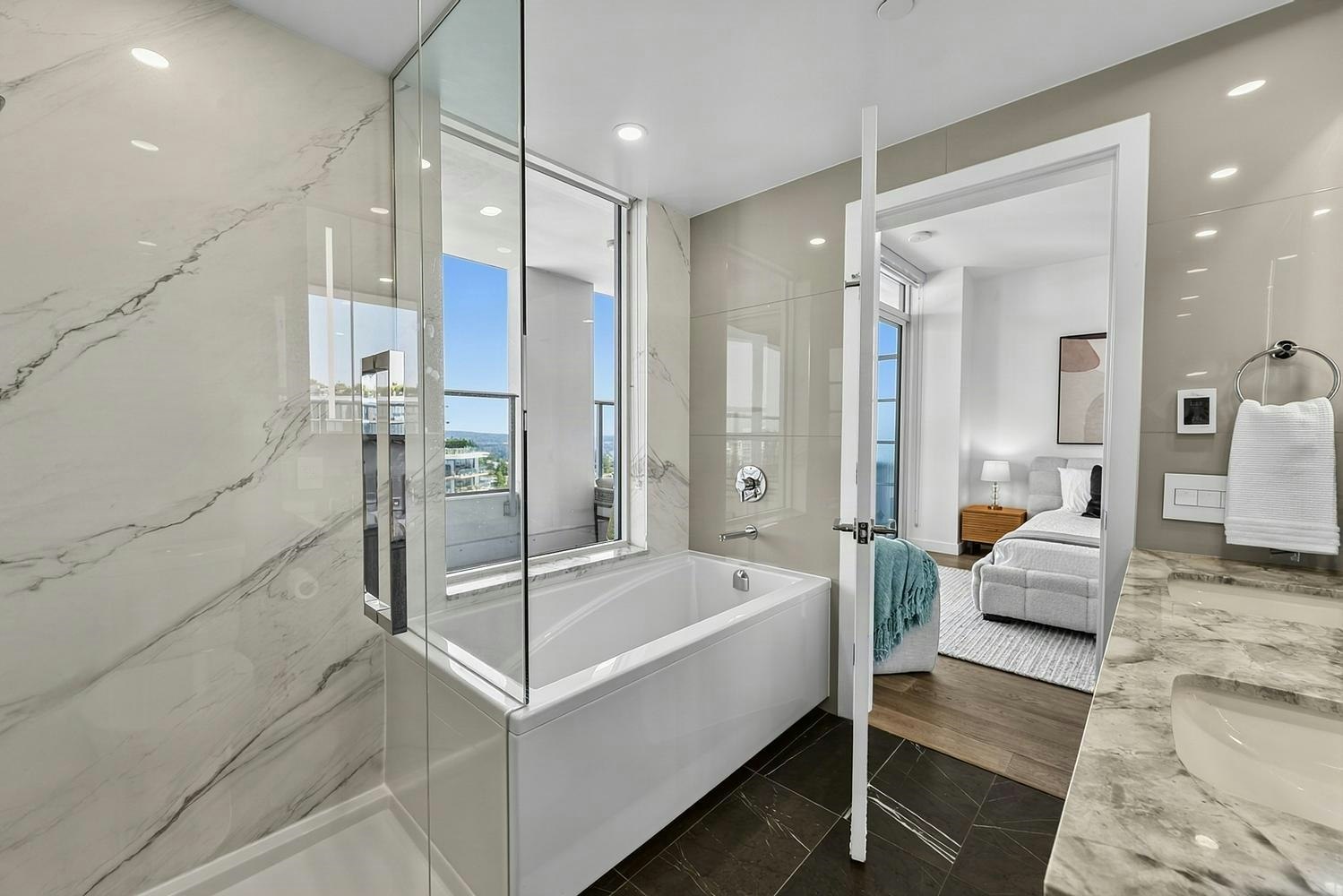 1302-1441 Johnston Road, Surrey, BC, V4B 3Z4 - 23